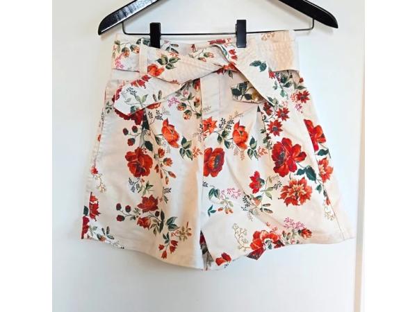 Maje Korte broek met bloemetjes maat 36