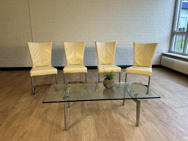 4x Witte HVS Eetkamerstoelen