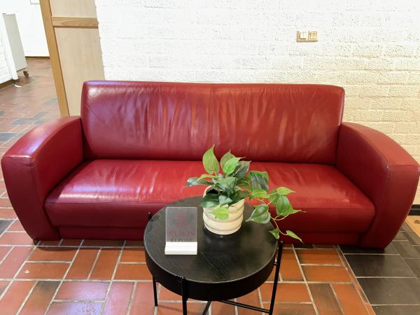 Rode merkbank exclusief poten 