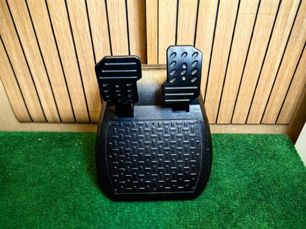 Trustmaster Race Pedalen - Defect