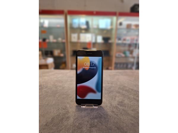 Apple iPhone 7 64GB iOS 18 - In Nette Staat