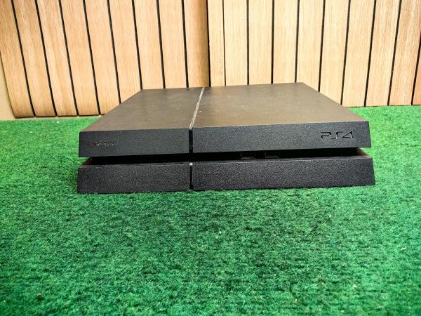 Sony Playstation 4 - DEFECT