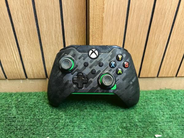 PDP Wired Xbox Controller - In Nette Staat