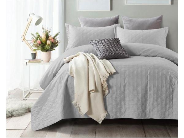 Sleeptime Bedsprei Chrone - 260 x 250 + 2 kussenslopen 