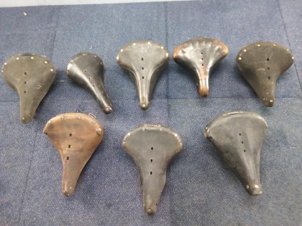 lepper en broeks zadels