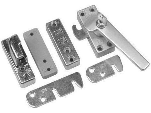 2x AMI Raambeslag 520 Sleutelafsluitbaar LI