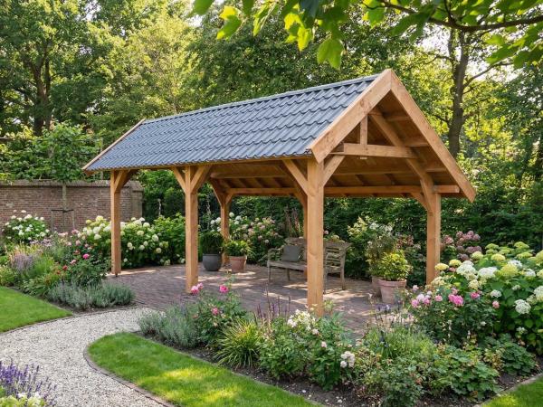 Douglas kapschuur met dakpanplaat 669x460x325 cm