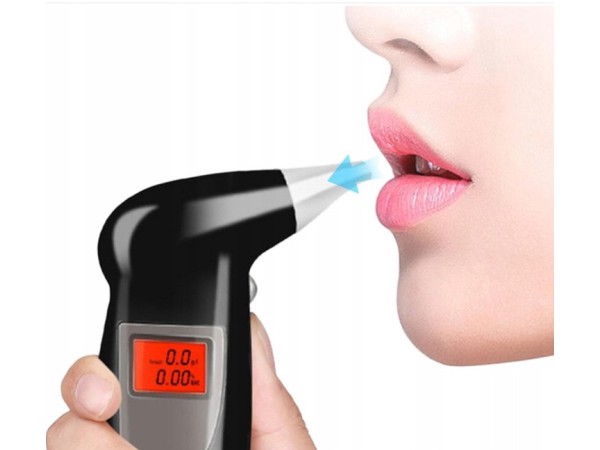 Alcoholtester met 5 vervangbare mondstukken1.PNG