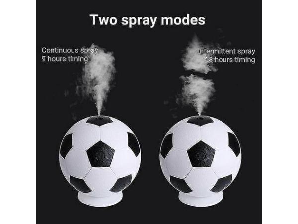 Voetbalvormige luchtbevochtiger met USB-aansluiting