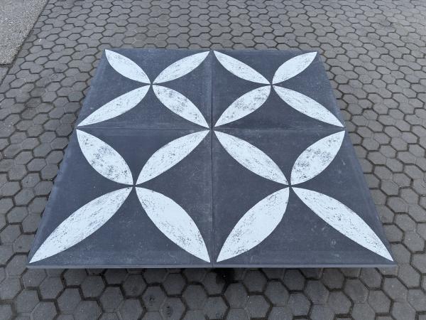 41,16 M2 Keramische Tegel Blue Stone Flower 70x70x3,2 Cm