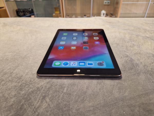 Apple iPad Air 1 iOS 12 16GB - In Goede Staat