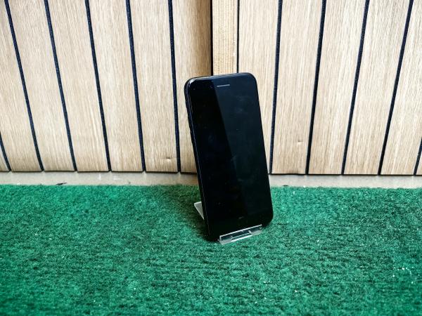 Apple iPhone SE 2e Gen