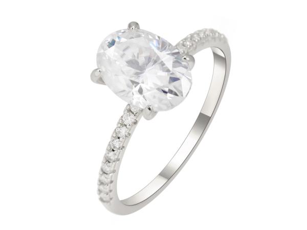 Zilverkleurige ring met centrale steen moissaniet