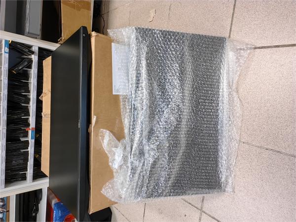 Dell Monitoren met ophangsysteem - In Nette Staat