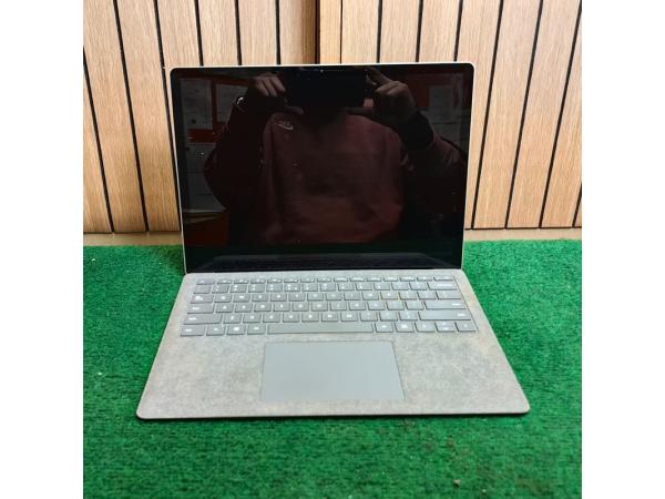 Microsoft Surface 3 Intel Core i5 8GB 128GB SSD Win11