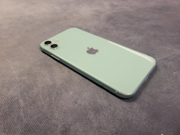 Apple iPhone 11 64GB | iCloud Lock