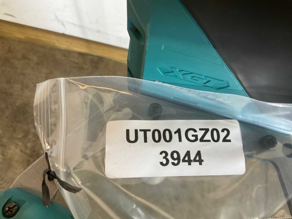 makita-ut001gz02-xgt-40-v-max-menger