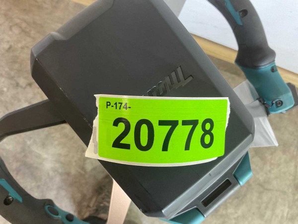 makita-ut001gz02-xgt-40-v-max-menger