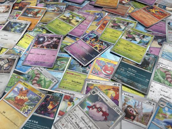 250x Pokémon - Reverse/ Holo's