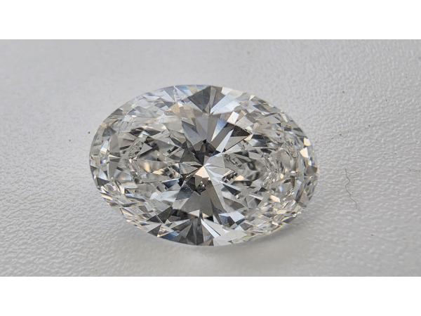 Diamant oval 2.70 crt ( IGI gecertificeerd )