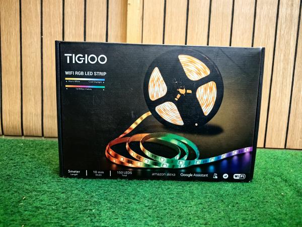 RGB LED Strip Wifi - In Nette Staat
