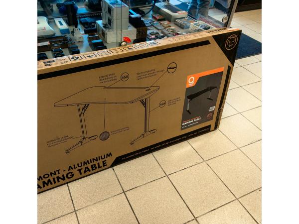 Qware Gaming Tafel RGB Fremont 140 - Nieuw in Doos