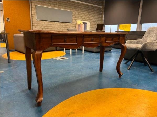 Elegante houten schrijftafel – Indonesisch handwerk