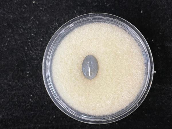 Edelsteen - Blauw grijze edelsteen