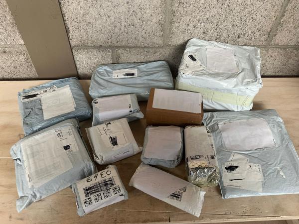 Mixpartij Ongeopende DHL Pakketten uit China #19