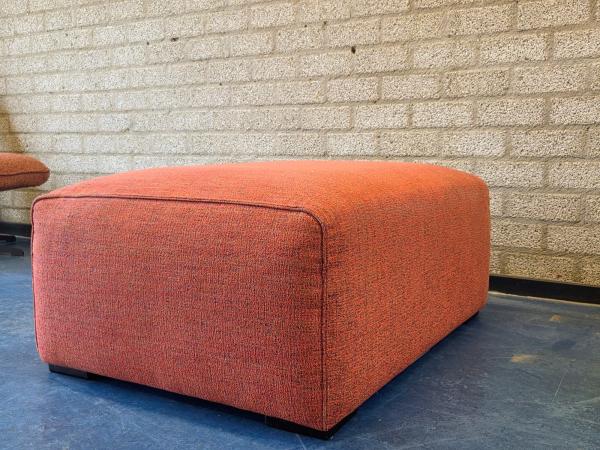 Rode [MERK] hocker in erg goede staat