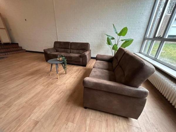 Bruine stoffen banken set