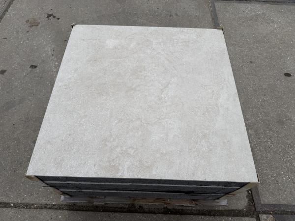 17,92 M2 Keramische Tegel Beige 80x80x8 Cm