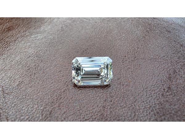Diamant emerald 1.50 crt ( IGI gecertificeerd )
