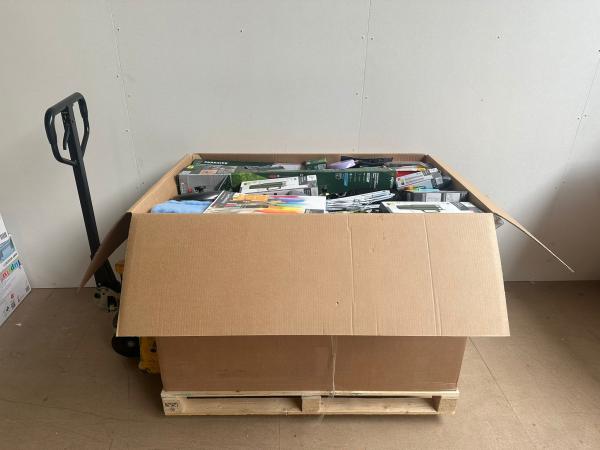 Mixpallet BOMVOL met overstock (ca.450 stuks) Alles nieuw #2