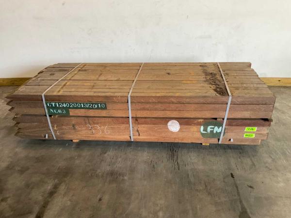 21x Azobé hardhouten tuinpaal gepunt 250x7x7cm