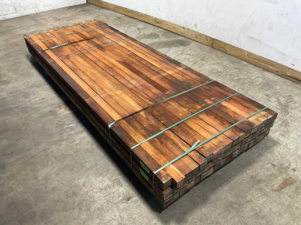 25x Hardhouten paal gepunt 300x6x6cm