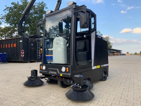 Kremer straatveegmachine KRS 100 met cabine