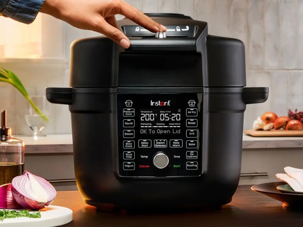 instant-pot-duo-crisp-ultimate-multicooker