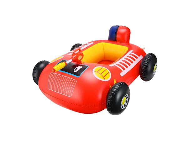 Opblaasbare race auto voor in het zwembad