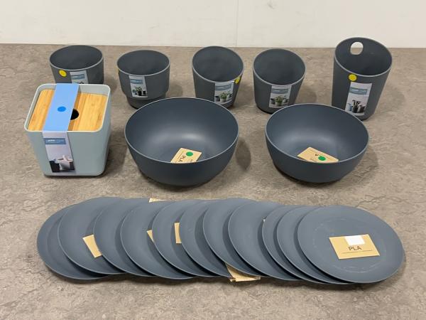 Point Virgule tableware set 19-piece