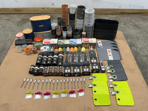 Lot of home and kitchen necessities