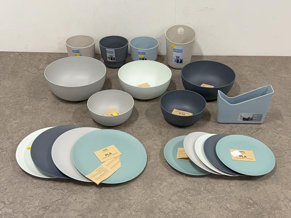 Point Virgule dinnerware set 19-piece