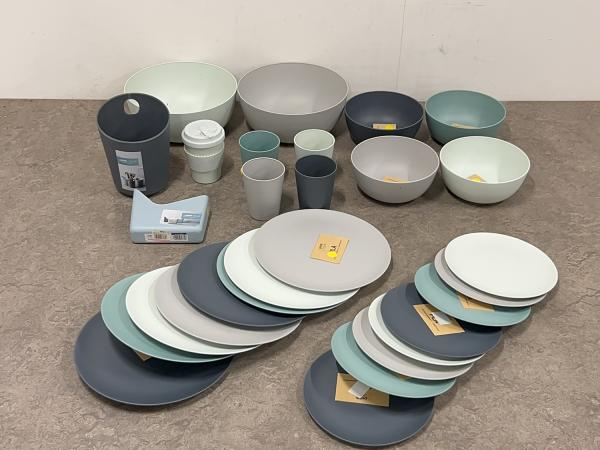 Point Virgule tableware 29-piece set