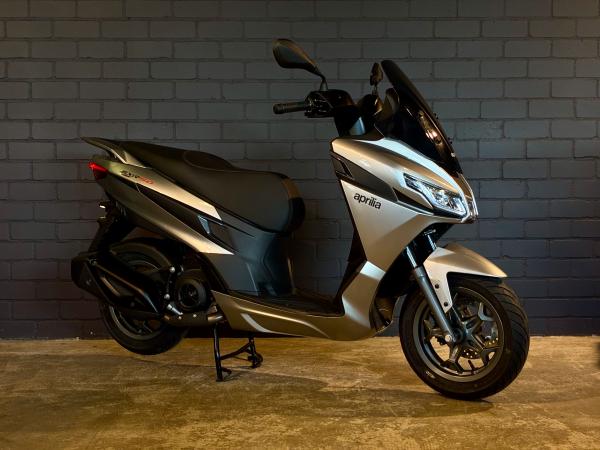 Aprilia SXR 50 Grijs