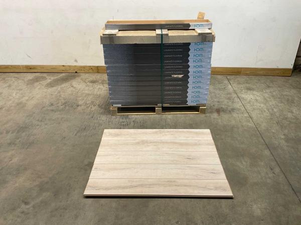 95,1m² Purity Glow gelakt eiken laminaatvloer