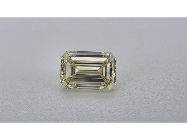 Diamant Emerald 3.57 crt ( IGI gecertificeerd )