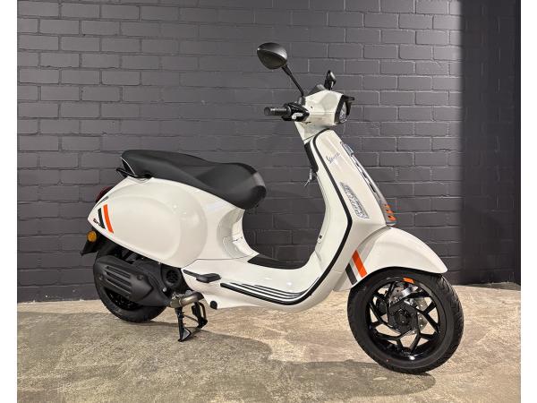 Vespa Sprint S 50 Bianco