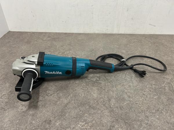 Makita haakse slijper 2400W GA7030SFY