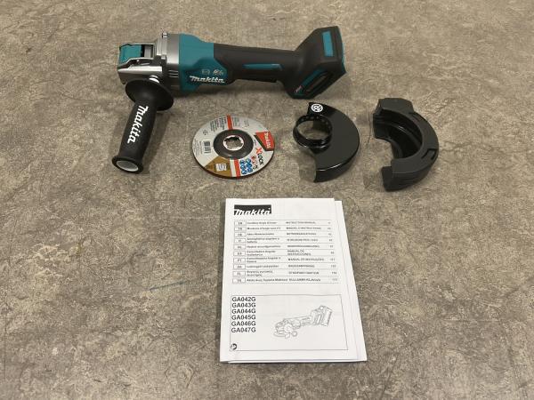 Makita accu haakse slijper 40V body GA047GZ
