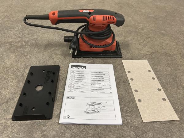 Makita vlakschuurmachine 190W M9203B